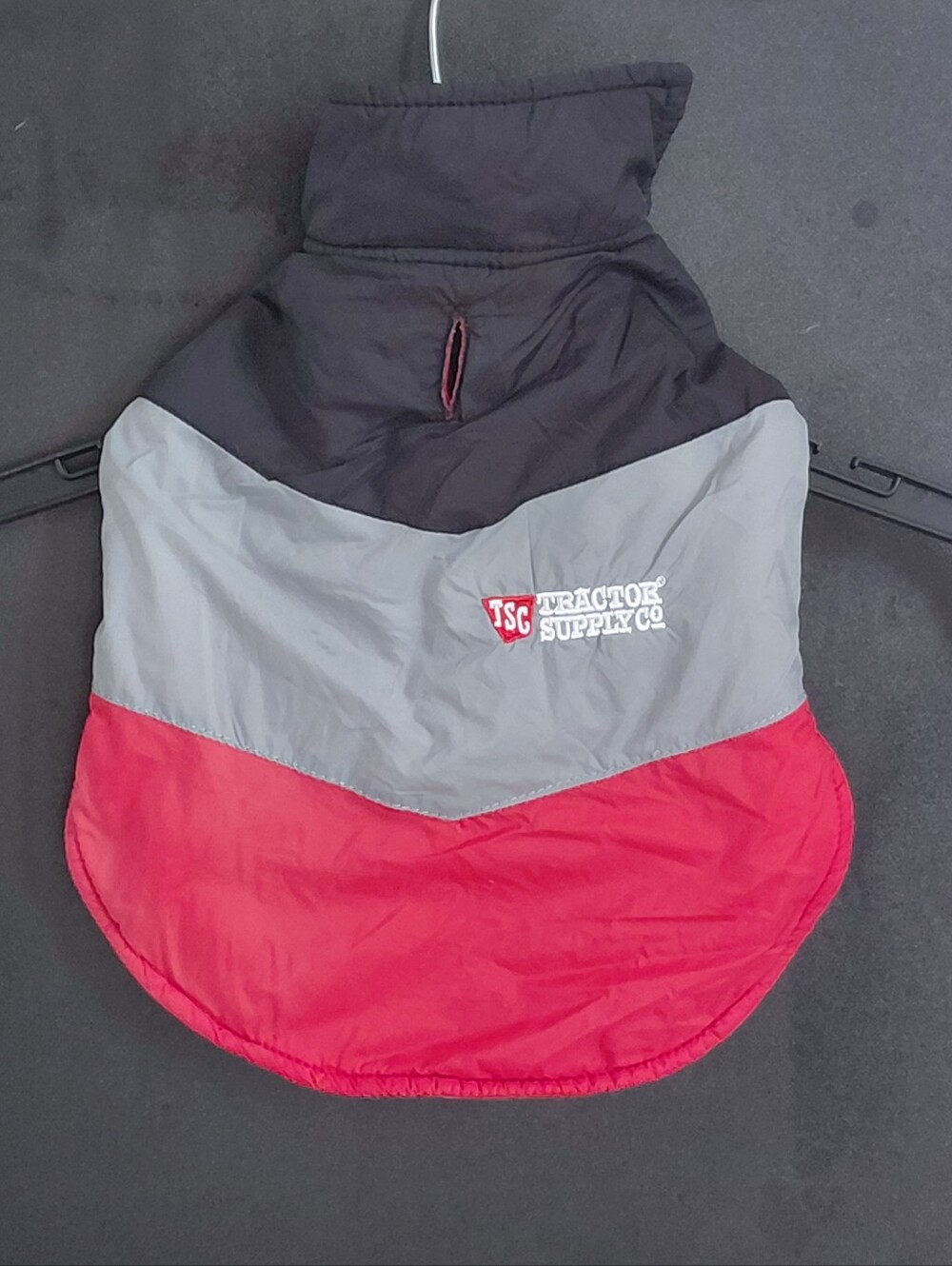 Tractor Supply Colorblock Puffer Jacket - Red/Gray/Black